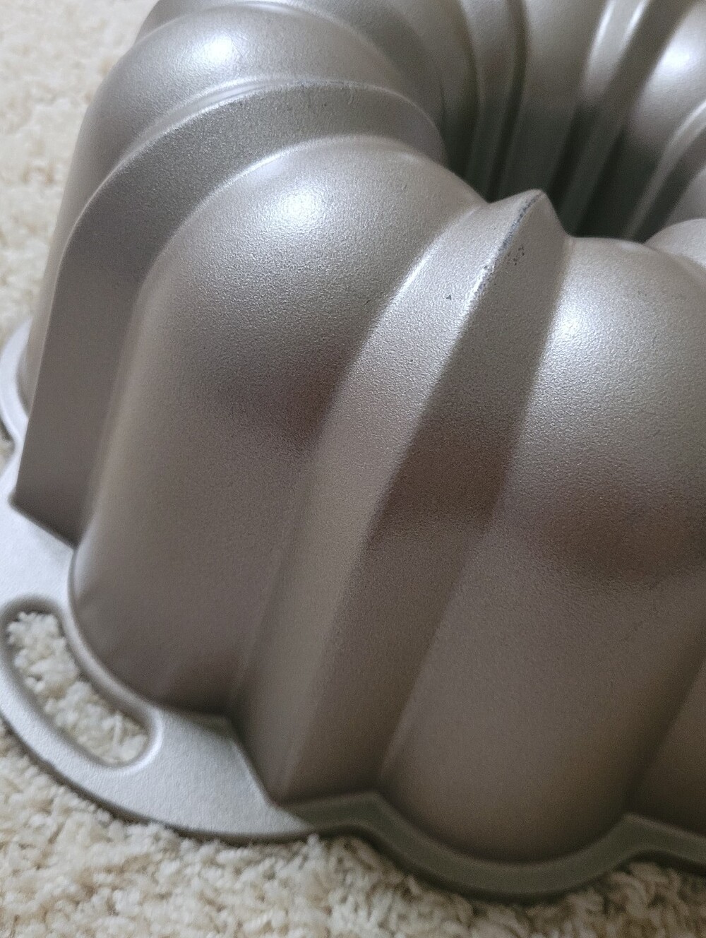 Nordic Ware 10-15 cups Bundt Cake Pan - Picture 8 of 11